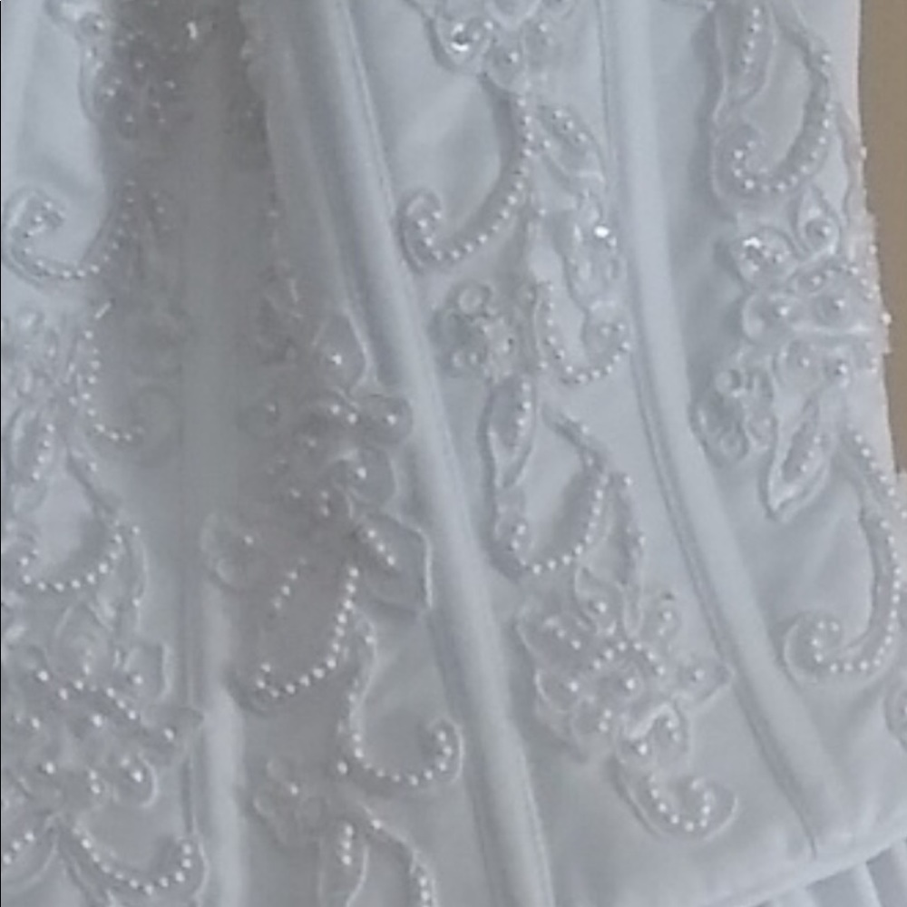 White Wedding Dress - Picture 7 of 10